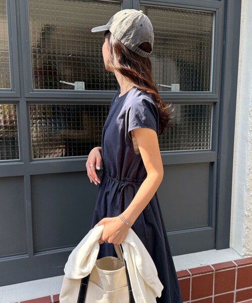 fredy emue（フレディエミュ）の「バルーンフレンチワンピース（ワンピース・レディース・サックスブルー/オフホワイト/ネイビー・38/36）」の14枚目の写真