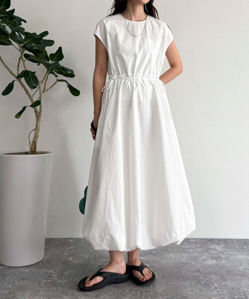 fredy emue（フレディエミュ）の「バルーンフレンチワンピース（ワンピース・レディース・サックスブルー/オフホワイト/ネイビー・38/36）」の19枚目の写真