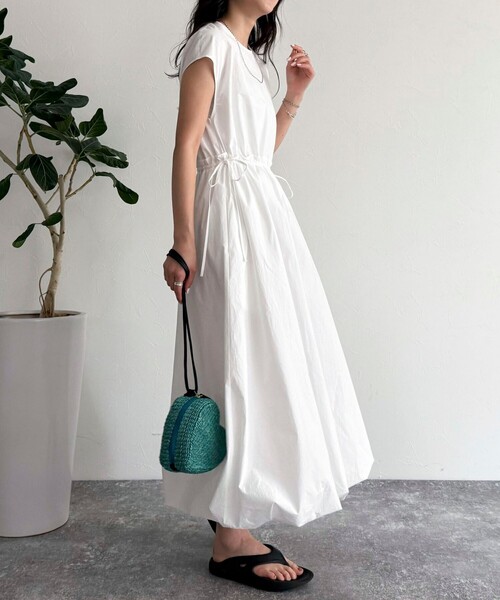 fredy emue（フレディエミュ）の「バルーンフレンチワンピース（ワンピース・レディース・サックスブルー/オフホワイト/ネイビー・38/36）」の20枚目の写真