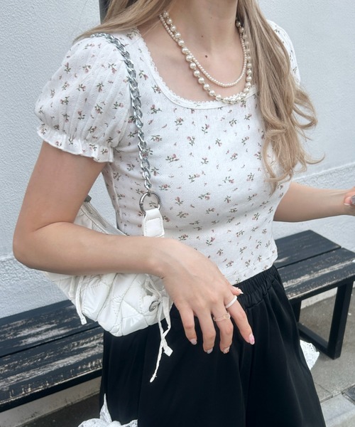 セール】小花柄パフスリーブTOPS（Tシャツ/カットソー）｜SOLLON