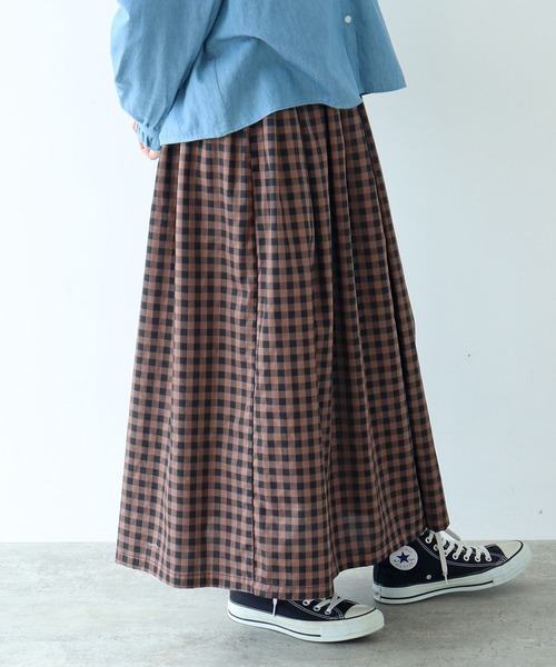 PAR ICI(パーリッシィ)の「製品染め ギンガムチェックスカート(スカート・レディース・チャコールグレー/ダークブラウン・FREE)」の6枚目の写真