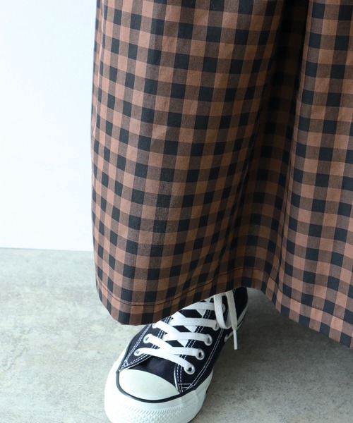 PAR ICI(パーリッシィ)の「製品染め ギンガムチェックスカート(スカート・レディース・チャコールグレー/ダークブラウン・FREE)」の17枚目の写真