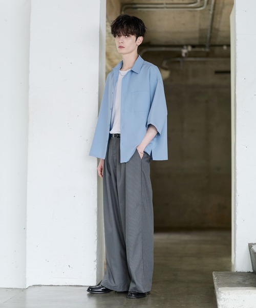 ASTRONOMY（アストロノミー）の「【接触冷感／防シワ】ワイドシルエットリラックス　ショート丈　半袖シャツ（シャツ/ブラウス・メンズ・ホワイト/ブルー/ホワイト系/ブラック/チャコール・L/XL/S/M）」の21枚目の写真