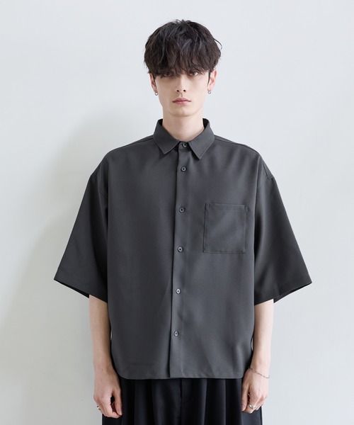 ASTRONOMY（アストロノミー）の「【接触冷感／防シワ】ワイドシルエットリラックス　ショート丈　半袖シャツ（シャツ/ブラウス・メンズ・ホワイト/ブルー/ホワイト系/ブラック/チャコール・L/XL/S/M）」の20枚目の写真