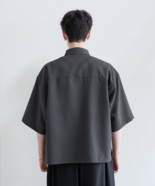 ASTRONOMY（アストロノミー）の「【接触冷感／防シワ】ワイドシルエットリラックス　ショート丈　半袖シャツ（シャツ/ブラウス・メンズ・ホワイト/ブルー/ホワイト系/ブラック/チャコール・L/XL/S/M）」の18枚目の写真