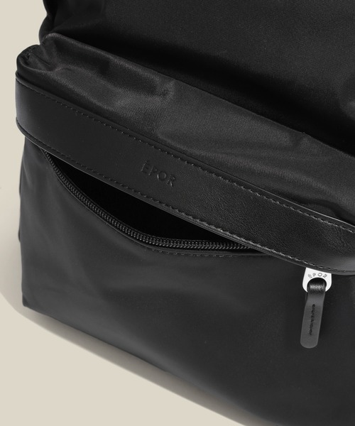 E'POR（エポール）の「【E'POR】【撥水】 Pac Sac Mini（パックサック ミニ）（バックパック/リュック・レディース・ブラック・FREE）」の3枚目の写真
