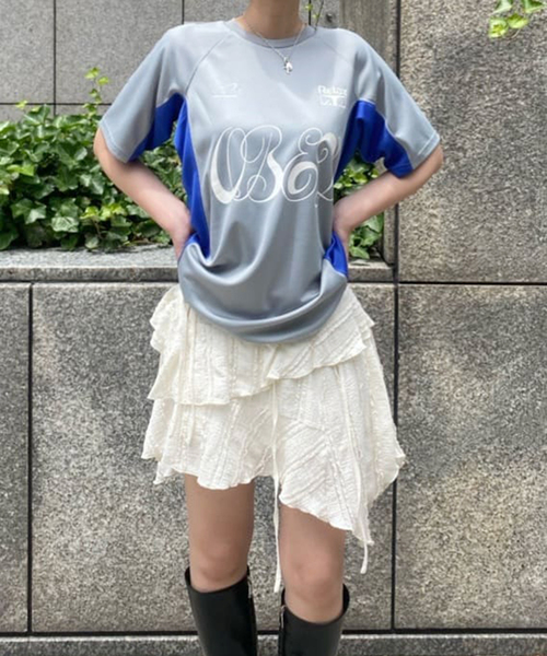 OBEY(オベイ)の「【OBEY / オベイ】 PLAZA ACTIVE TOP 131080369-25U(Tシャツ/カットソー・レディース・チャコールグレー/ブラック・SMALL/MEDIUM)」の2枚目の写真