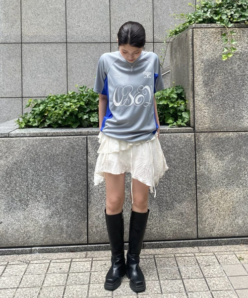 OBEY(オベイ)の「【OBEY / オベイ】 PLAZA ACTIVE TOP 131080369-25U(Tシャツ/カットソー・レディース・チャコールグレー/ブラック・SMALL/MEDIUM)」の7枚目の写真