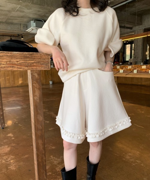 AMELY(エミリー)の「リボンスリーブトップス×ハーフパンツセットアップ(セットアップ・レディース・アイボリー/ブラック/グレー/ベージュ・フリー)」の7枚目の写真