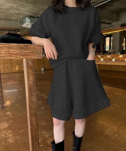 AMELY(エミリー)の「リボンスリーブトップス×ハーフパンツセットアップ(セットアップ・レディース・アイボリー/ブラック/グレー/ベージュ・フリー)」の10枚目の写真