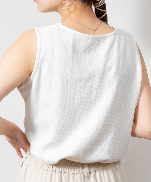 RCD(アールシーディー)の「Vネックワッフルタンクトップ(タンクトップ・レディース・パープル/カーキ/杢グレー/ネイビー/ホワイト/オレンジ/ブラック・3L/LL/L/M/4L)」の17枚目の写真