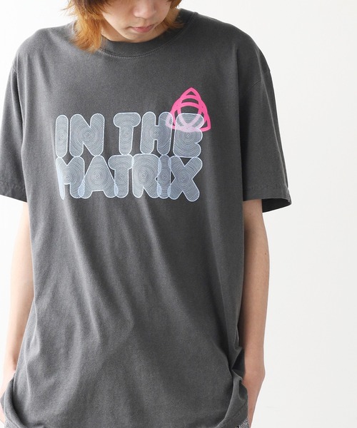 DIET BUTCHER(ダイエットブッチャー)の「DIET BUTCHER/ダイエットブッチャー IN THE MATRIX T-SHIRTS Tシャツ 夏物 夏服(Tシャツ/カットソー・レディース・ブラック・M/L)」の5枚目の写真