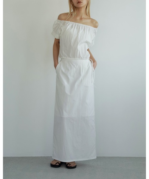 anuke(アンヌーク)の「Cutoff Straight Skirt(スカート・レディース・ホワイト/ブラック・36inch/38inch)」の5枚目の写真