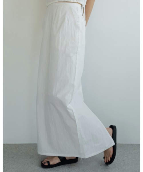 anuke(アンヌーク)の「Cutoff Straight Skirt(スカート・レディース・ホワイト/ブラック・36inch/38inch)」の6枚目の写真