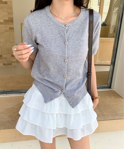 everycoco（エブリーココ）の「ゴールドボタン半袖ニットトップス/カーディガン（ニット/セーター・レディース・ピンク/アイボリー/グレー・FREE）」の10枚目の写真