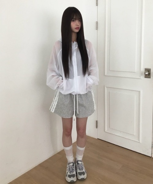 anyonemore（エニワンモア）の「サイドレースラインショートトレーニングパンツ（スウェットパンツ・レディース・ネイビー/グレー/ブラック・MEDIUM/LARGE）」の22枚目の写真