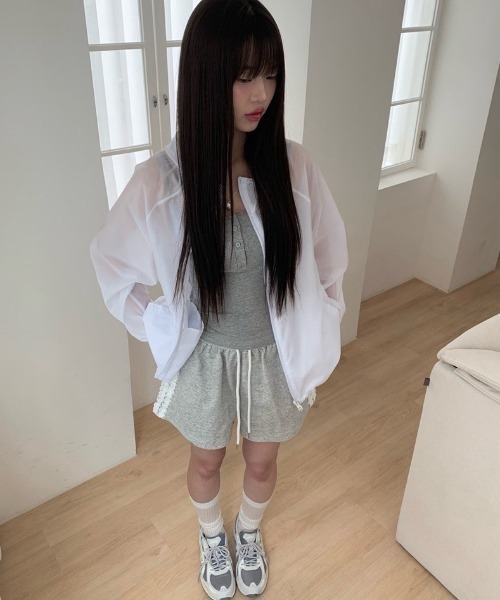 anyonemore（エニワンモア）の「サイドレースラインショートトレーニングパンツ（スウェットパンツ・レディース・ネイビー/グレー/ブラック・MEDIUM/LARGE）」の20枚目の写真