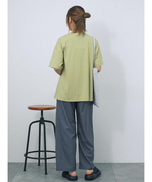 ehka sopo（エヘカソポ）の「フォトプリントオーバーシルエットTシャツ（Tシャツ/カットソー・レディース・チャコールグレー/ブルー/オフホワイト/グリーン・F）」の5枚目の写真