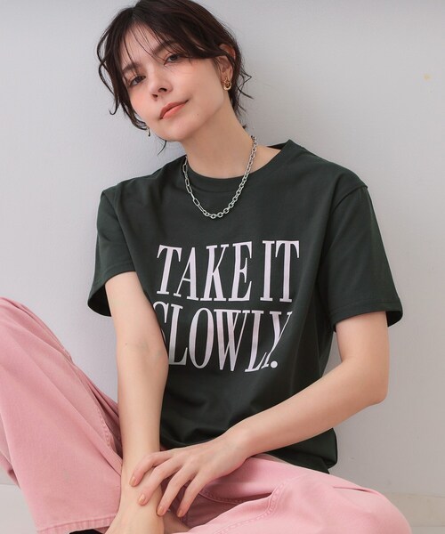 OPAQUE.CLIP(オペークドットクリップ)の「ロゴプリントTシャツ【洗濯機洗い可】(Tシャツ/カットソー・レディース・ホワイト/ダークグレー/ネイビー・00)」の2枚目の写真