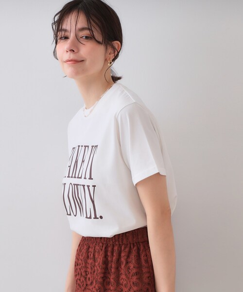 OPAQUE.CLIP(オペークドットクリップ)の「ロゴプリントTシャツ【洗濯機洗い可】(Tシャツ/カットソー・レディース・ホワイト/ダークグレー/ネイビー・00)」の4枚目の写真