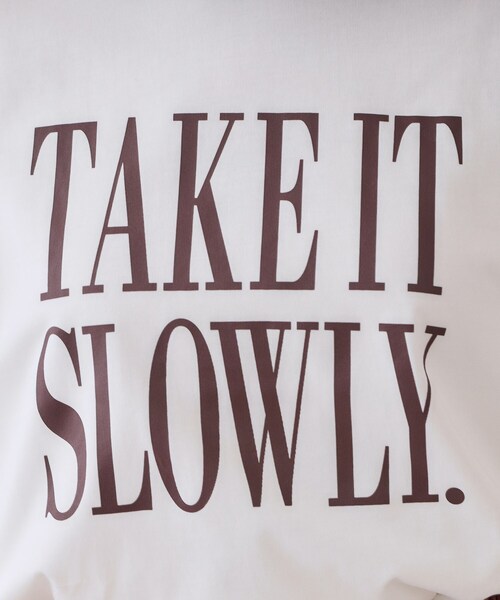 OPAQUE.CLIP(オペークドットクリップ)の「ロゴプリントTシャツ【洗濯機洗い可】(Tシャツ/カットソー・レディース・ホワイト/ダークグレー/ネイビー・00)」の7枚目の写真