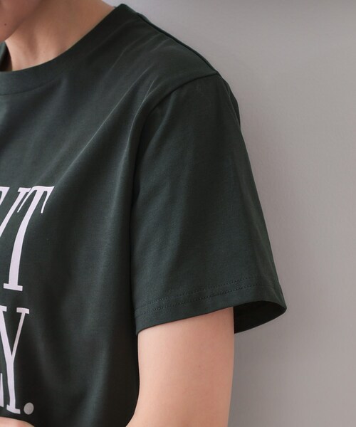 OPAQUE.CLIP(オペークドットクリップ)の「ロゴプリントTシャツ【洗濯機洗い可】(Tシャツ/カットソー・レディース・ホワイト/ダークグレー/ネイビー・00)」の20枚目の写真