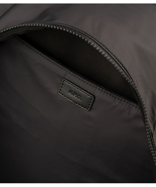 A.P.C.（アーペーセー）の「SAC A DOS BLAKE（バックパック/リュック・メンズ・ブラック・ONESIZE）」の7枚目の写真