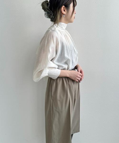 LHELBIE(レルビエ)の「ビッグボウタイ2WAYブラウス(シャツ/ブラウス・レディース・ブラウン/ブラック/オフホワイト・M)」の19枚目の写真
