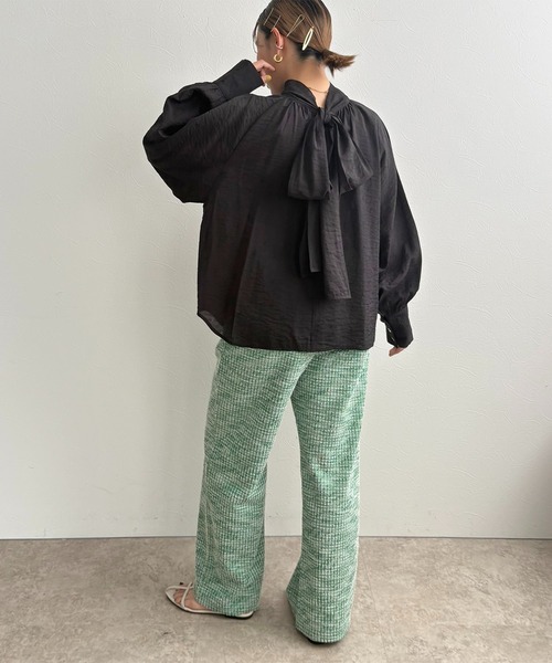 LHELBIE(レルビエ)の「ビッグボウタイ2WAYブラウス(シャツ/ブラウス・レディース・ブラウン/ブラック/オフホワイト・M)」の17枚目の写真