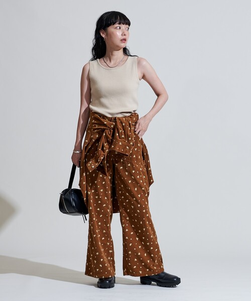 FREAK'S STORE(フリークスストア)の「カントリーフラワー コーデュロイパンツ<セットアップ対応>/小花柄(その他パンツ・レディース・キャメル/チャコール/ナチュラル・MEDIUM/SMALL)」の9枚目の写真