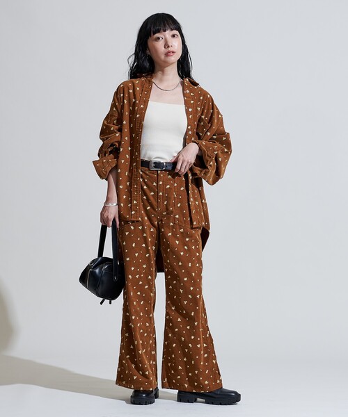 FREAK'S STORE(フリークスストア)の「カントリーフラワー コーデュロイパンツ<セットアップ対応>/小花柄(その他パンツ・レディース・キャメル/チャコール/ナチュラル・MEDIUM/SMALL)」の15枚目の写真