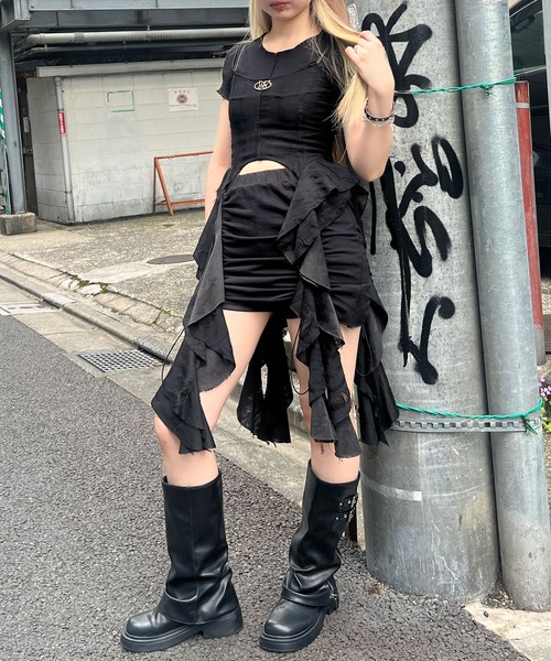 Figments（フィグメンツ）の「メタルバッジサイドフリルキャミ（キャミソール・レディース・ホワイト/ブラック・FREE）」の9枚目の写真