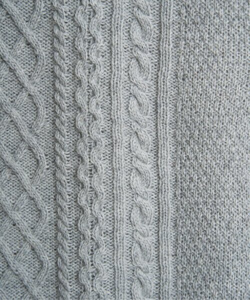 LBC(エルビーシー)の「ウール混ケーブル2WAYニットベスト(ベスト・レディース・ブラック/ベージュ/グレー/オフホワイト・M)」の20枚目の写真