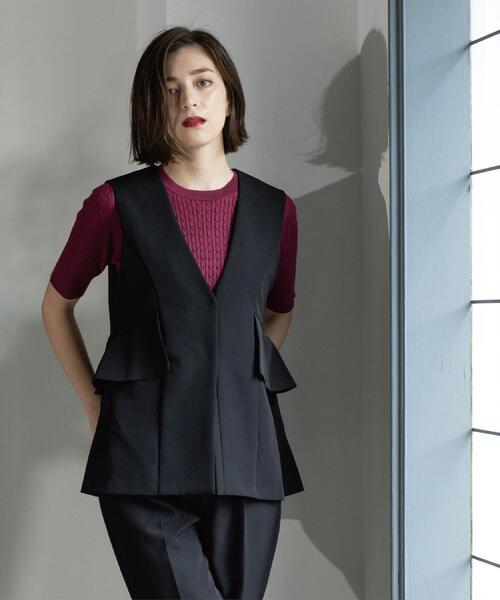 OPAQUE.CLIP（オペークドットクリップ）の「フリルペプラムジレ/セットアップ対応可【洗濯機洗い可】（ベスト・レディース・キャメル/ブラック・40/38/36/42）」の4枚目の写真