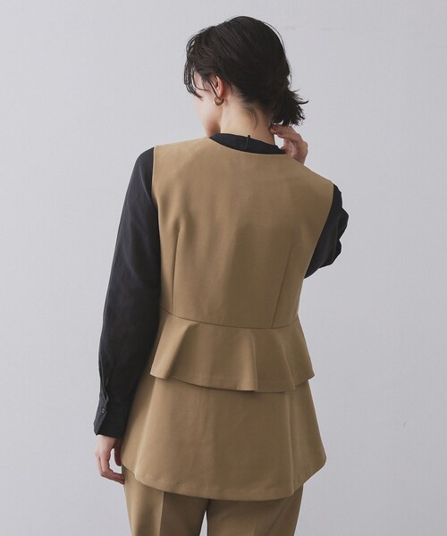 M-PREMIERフリルデザインペプラムニットジレ　ライトブラウン　38サイズ 楽天市場】ペプラムフリルニットジレ | ジレ ニットジレ ベスト ニット