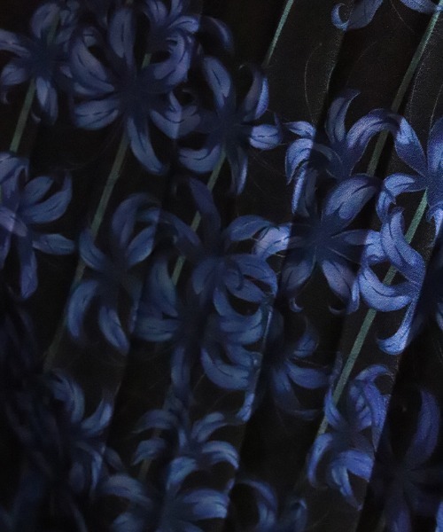 axes femme（アクシーズファム）の「彼岸花柄プリーツジャンスカ（ワンピース・レディース・ホワイト/ブラック/ネイビー・FREE）」の8枚目の写真