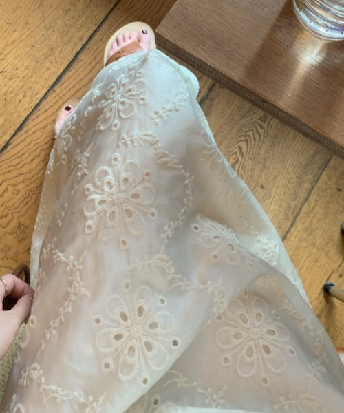 Aelina（エリナ）の「パンチングレースワンピース（ワンピース・レディース・ベージュ・F）」の9枚目の写真