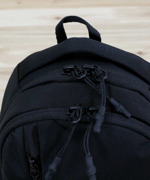 THE NORTH FACE(ザノースフェイス)の「TNF スポーツワンウェイ ショルダーバッグ SPORTS ONE WAY ザ・ノースフェイス 韓国限定ライン(ショルダーバッグ・メンズ・クリーム/ブラック・ONE)」の10枚目の写真