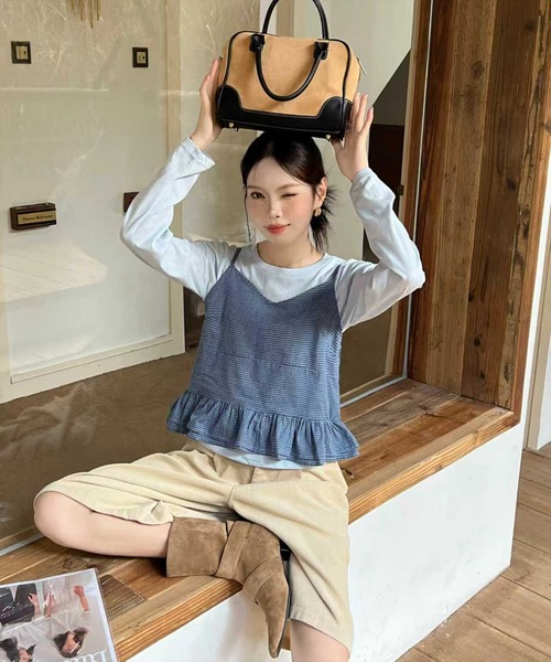 STAY MOTION（ステイモーション）の「【WEB限定】チェック柄裾フリルキャミソールビスチェ付き長袖Tシャツ［韓国ファッション カジュアル］（Tシャツ/カットソー・レディース・ホワイト×ブラック/ブルー/ベージュ・F）」の4枚目の写真