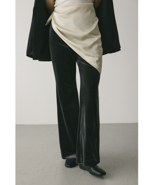 STYLEMIXER(スタイルミキサー)の「【大人気】ベロアフレアパンツ(その他パンツ・レディース・チャコールグレー/ブラウン・SMALL/MEDIUM/X-SMALL)」の4枚目の写真