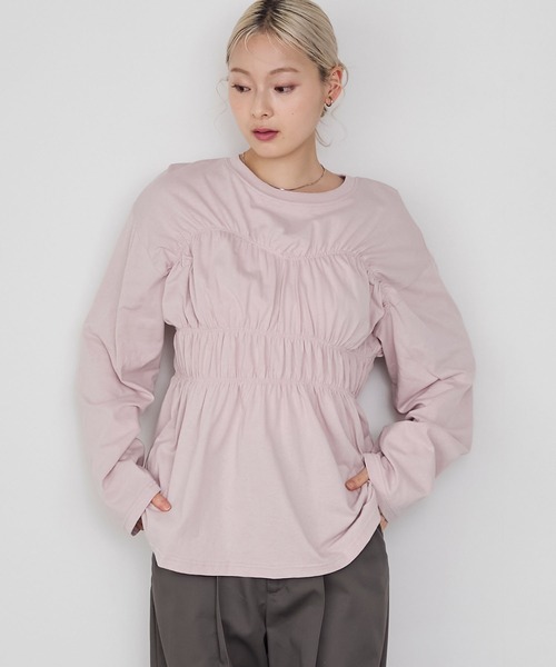 forksy.(フォルクシー)の「【forksy.】ビスチェデザインギャザーロングスリーブTシャツ(Tシャツ/カットソー・レディース・アイボリー/スモークピンク/ブラック/ブラウン・FREE)」の4枚目の写真