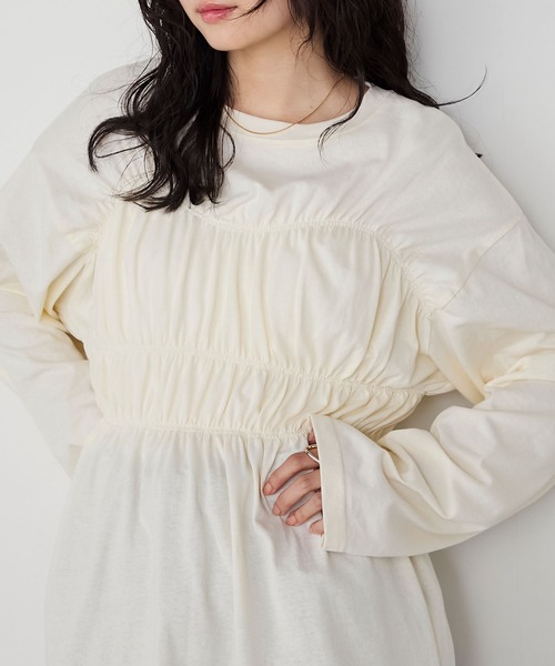 forksy.(フォルクシー)の「【forksy.】ビスチェデザインギャザーロングスリーブTシャツ(Tシャツ/カットソー・レディース・アイボリー/スモークピンク/ブラック/ブラウン・FREE)」の2枚目の写真