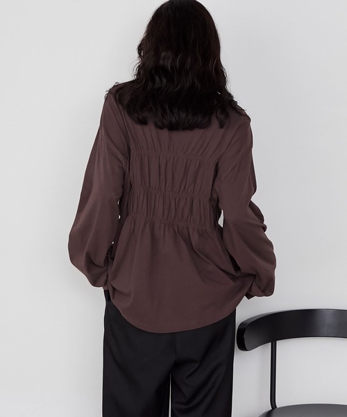 forksy.(フォルクシー)の「【forksy.】ビスチェデザインギャザーロングスリーブTシャツ(Tシャツ/カットソー・レディース・アイボリー/スモークピンク/ブラック/ブラウン・FREE)」の19枚目の写真