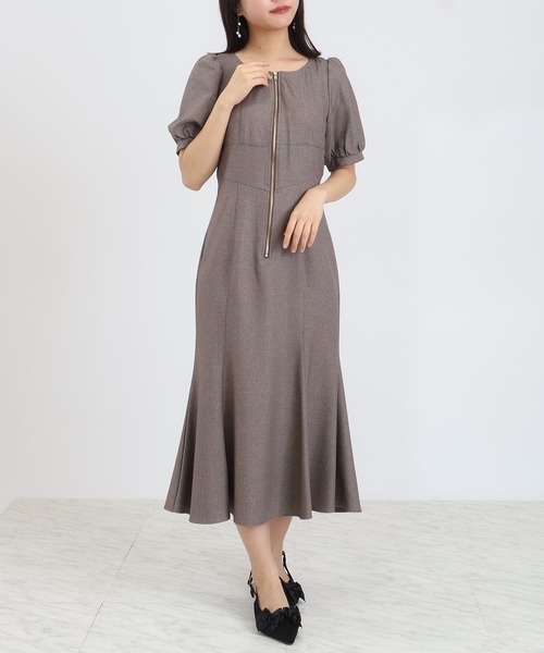 ASTORIA ODIER（アストリアオディール）の「フロントジップマーメイドワンピース（ワンピース・レディース・ブラック/ネイビー/ブラウン・SMALL/MEDIUM）」の2枚目の写真