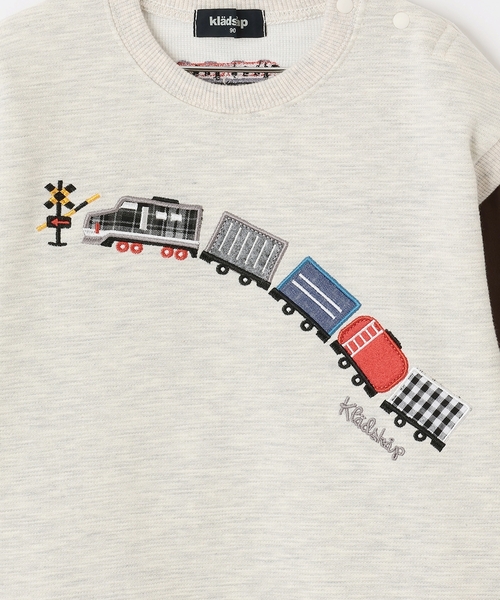 kladskap(クレードスコープ)の「電車アップリケベストレイヤード風プルオーバー(スウェット・キッズ・ブラック/ホワイト系その他・90cm/100cm/110cm/120cm)」の5枚目の写真