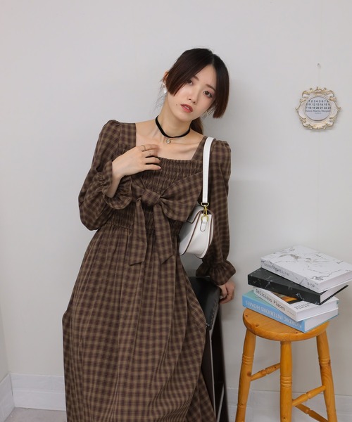 PEARLY GATES 秋・冬長袖ワンピース ブラウンチェック セール】リボンポイント チェック柄 シャーリングデザイン 長袖ロング