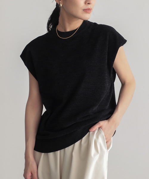 for/c(フォーシー)の「ベロア見えノースリーブニット【サスティナブル】(ベスト・レディース・ブラック/アイボリー/パープル・M/L)」の1枚目の写真