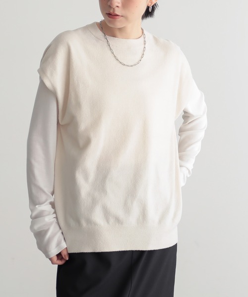 for/c(フォーシー)の「ベロア見えノースリーブニット【サスティナブル】(ベスト・レディース・ブラック/アイボリー/パープル・M/L)」の9枚目の写真