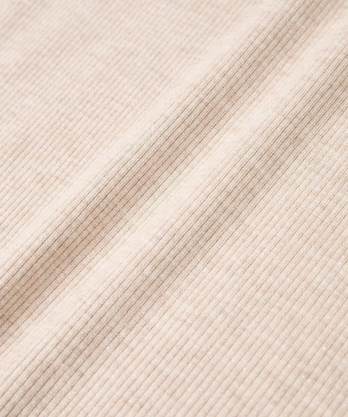 earth music&ecology(アースミュージックアンドエコロジー)の「ラメテレコハイネックプルオーバー(Tシャツ/カットソー・レディース・アイボリー/グレー/ブラック/ベージュ・S/M)」の9枚目の写真