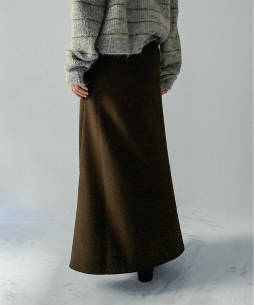 on:nue（オンニュ）の「【on:nue】[サイズ展開あり！/4色展開] ウールライクフレアマキシリラックススカート（スカート・レディース・グレー/ブラック/アイボリー/ブラウン・LARGE/MEDIUM）」の7枚目の写真
